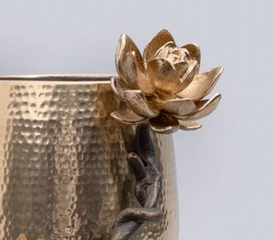 Florero dorado de Metal artístico, decoración moderna para el hogar, pieza llamativa perfecta para flores frescas o arreglos decorativos - Product Image 6