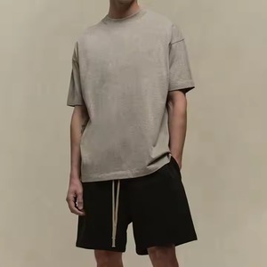 Camiseta impermeable y antiincrustante de algodón de 220g Camiseta personalizada de manga corta para hombre - Product Image 3