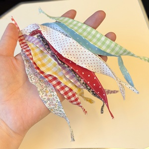 Yeni varış <span class=keywords><strong>Mini</strong></span> Bandana Bib aksesuar <span class=keywords><strong>10cm</strong></span> Labubu 4.0 Pin bebekler için orijinal tasarım karikatür aşk <span class=keywords><strong>Mini</strong></span> oyuncak bebek giysileri toptan - Product Image 3