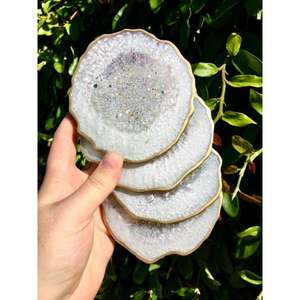 Ensemble de 4 sous-verres en résine écologique fabriqués avec des matériaux non toxiques avec une forme et une taille personnalisées à des tarifs très bas - Product Image 5