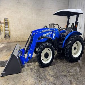 Tracteurs agricoles multifonctionnels d'occasion New Holland WORKMASTER 60 30 HP 4WD avec cabine confortable et pompe moteur avancée - Product Image 1