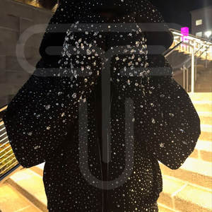 Sweats à capuche avec logo et design personnalisés pour hommes Sweats à capuche respirants et personnalisés Basics avec strass pour hommes à vendre Fabriqué au Pakistan - Product Image 2