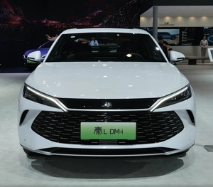 2024-2025 B. Y. D Qin L DM-I DM Hybrid Excellence Edition Véhicule à Énergie Nouvelle EV Voiture Électrique 80KM 120KM B. Y. D Qin L EV SUV - Product Image 2