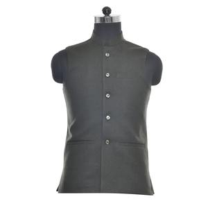 Gilet moderne vert de qualité supérieure pour hommes, coupe ajustée, parfait pour les réunions d'entreprise, les mariages, disponible pour l'exportation - Product Image 3