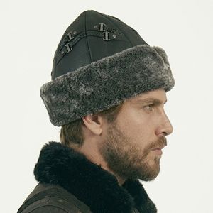 Sombrero Bork de Diseño Otomano Tradicional Hecho a Mano en Cuero Sintético, Asimétrico, Negro, con Pelaje Sintético, Elegante, Estilo Tiburón Anatolia, Transpirable - Product Image 3