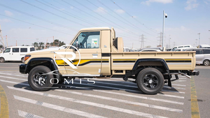 Land Cruiser LC79 Pickup 2022 4.2L 4x4 Diesel Cabina Singola 6 Posti Ruote R18 Aria Condizionata Manuale Guida a Sinistra - Product Image 2