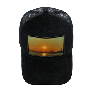 Diseño personalizado de 5 paneles de malla de terciopelo gorras de camionero parche de impresión 3D bordado marco gorras de camionero - Product Image 1