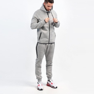 Conjunto de pantalones de chándal con capucha de gran tamaño personalizados para hombre, chándal de dos piezas con patrón sólido para correr, ropa informal de maternidad en invierno - Product Image 1