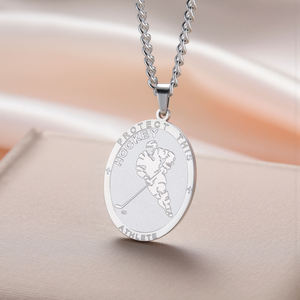 Pendentif Charme Gravé Hockey sur Glace en Moissanite, Argent Sterling 925 Plaqué Or 14 carats, Collier Amulette, Bijoux Cadeaux Hommes Femmes - Product Image 1