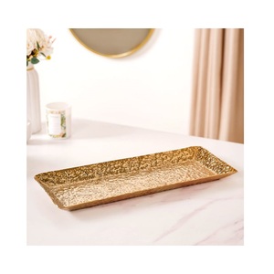 Bandeja de servicio de color dorado de aluminio de último diseño con bandeja de comida de tamaño y forma personalizada de primera calidad - Product Image 1