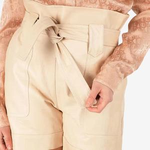 กางเกงขาสั้นเบอร์มิวดาเอวสูงสำหรับผู้หญิงกางเกงขาสั้นสีดำพียูกันน้ำมีกระเป๋าแยกตกแต่ง XS-XXL ถัก - Product Image 5