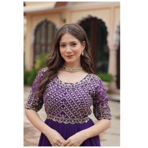 ชุดเจ้าสาวงานปักลำดับซาริสไตล์แฟนซีสำหรับสาวปาร์ตี้วันเกิด - Product Image 1