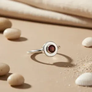 Anillo de Plata 925 con Granate y Piedras Preciosas Naturales, Tendencia para Mujer, Técnica de Incrustación con Garras, Estilo Geométrico y Religioso Disponible - Product Image 2