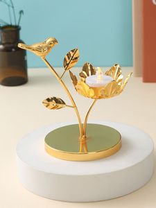 Bougeoir Feuille d'or Photophore décoratif Bougeoir élégant Mariage Fête romantique Décoration intérieure Cadeau de table - Product Image 4