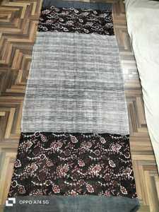 Écharpe longue pour femme en lin 100% de luxe, imprimé numérique, design floral élégant, tendance, motifs imprimés uniques et audacieux - Product Image 5