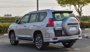 รถยนต์แลนด์ครุยเซอร์ ปราโด VXR ดีเซล ปี 2022 พวงมาลัยซ้าย ขับเคลื่อน 4 ล้อ เบาะหนัง ขนาดยาง R20 พร้อมแร็คหลังคาอะลูมิเนียมอัลลอยด์ มือสอง - Product Image 3