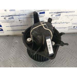 MOTEUR DE CHAUFFAGE MINI One 2ème Série 64113422646 (06>13) - Product Image 1