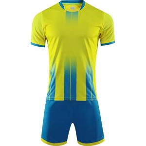 Uniformes de fútbol/fútbol de alta calidad del proveedor directo de fábrica Logotipo de diseño de tela personalizable Precio razonable para conjuntos de estilo - Product Image 4