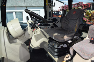 รถแทรกเตอร์ฟาร์มแมสซีย์เฟอร์กูสัน MF 7715 Dyna-6 - Product Image 2