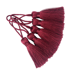 Borlas para Uniformes Ceremoniales de Tela Premium, Nuevo Diseño, Color Sólido, Nailon/Poliéster de Alta Calidad - Product Image 1
