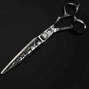 Ciseaux de barbier professionnels faits à la main en acier inoxydable avec revêtement plasma, broderie multi-usages avec étui en cuir - Product Image 6