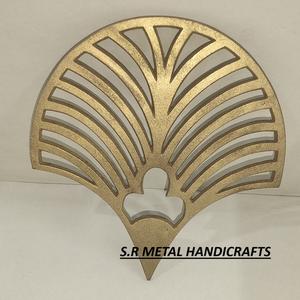 ที่รองหม้อและกระทะอะลูมิเนียมหล่อขึ้นรูปด้วยมือ ลายใบไม้ ชุบทอง ทนความร้อน มีจำหน่ายในราคาขายส่ง - Product Image 3