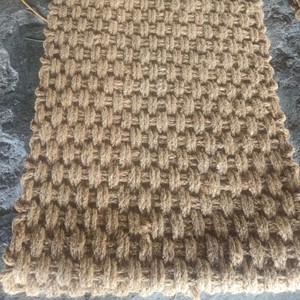 Alfombra de Fibra de Coco Natural Hecha a Mano - Product Image 2