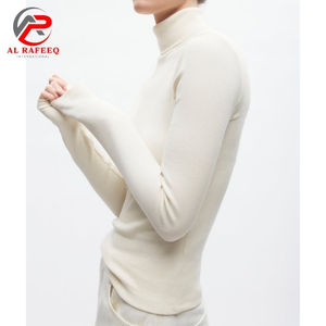 Suéter informal de invierno ajustado para mujer Suéter de punto de costillas de cuello alto con logotipo Jersey cálido de color sólido - Product Image 3