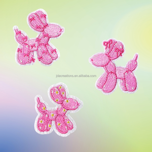 Patch brodé chien ballon rose mignon pour la décoration de vêtements - Product Image 1
