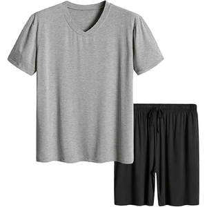 Ensemble T-shirt et short tricoté brodé deux pièces pour homme, qualité supérieure, motif uni, idéal pour l'été – Vente en gros - Product Image 1