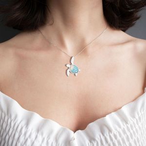 Collier en acier inoxydable avec pendentif tortue de mer, pierres précieuses, pierres brisées, turquoise, collier tortue - Product Image 5