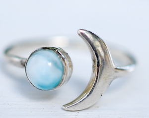 Handmade <b>Sterling</b> <b>Silver</b> <b>Ring</b> Laborite Gemstone 8mm Round Shape Prong Setting flower or carved design Jewellery <b>set</b> - Product Image 3