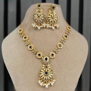 Conjunto de collar Jadau chapado en oro radiante de alta calidad con pendientes para boda y colección de ropa de funciones para mujer y Niña - Product Image 1