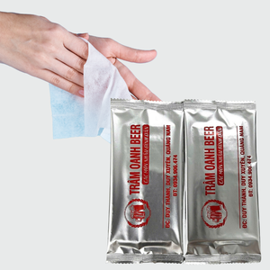 Lingettes humides souples non tissées à usage unique fabriquées au Vietnam, adaptées aux restaurants, hôtels, événements, emballages à emporter - Product Image 1