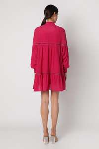 Femmes Designer lin écologique taille naturelle robe à la main broderie florale courte vacances col en v longue trois-quarts - Product Image 4