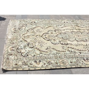 Alfombra Turca Clásica Vintage, Tapete Rectangular con Respaldo de Látex, Color Beige y Verde, Hecho a Mano, 6x9 Pies - Product Image 3