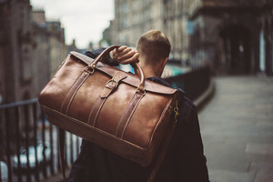 Bolsa de Viaje de Cuero Genuino para Hombre, Estilo Vintage, Gran Capacidad, Diseño Simple, Bolso de Mano para Viajes de Negocios con Cierre de Cremallera - Product Image 6