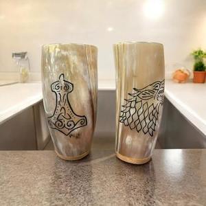 Vaso de cuerno para beber estilo clásico grabado a mano con acabado de ágata hecho a mano por NEXT in India Artisans Old Fashioned Glass - Product Image 1