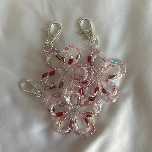 beaded flower keychain - Product Image 3