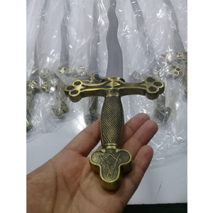 Épée des Templiers avec poignée noire et étui noir, étui maçonnique, épée maçonnique de haute qualité, fabriquée à la main, personnalisée - Product Image 3