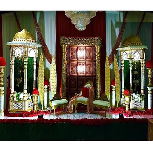 Decoración de Escenario para Recepción de Boda con Temática de Palacio, Tendencia en Ceremonias de Boda Indias, Escenario de Boda con Temática Mughal Antigua - Product Image 1
