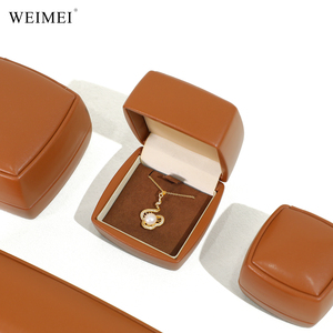 Caja de Regalo de Joyería WEIMEI de Alta Gama, Caja de Almacenamiento para Colgantes y Joyas de Cuero Marrón - Product Image 6