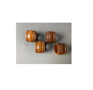 Meilleure vente anneau de serviette et bois d'acacia décor de mariage anneau de serviette design créatif porte-mouchoirs en bois pièce de design - Product Image 1