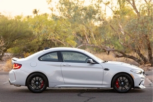 USADO, LISTO PARA CONDUCIR |   CONDUCCIÓN IZQUIERDA |   Volante a la derecha |   BMW M2 CS 2020 con 210 mil millas - Product Image 3