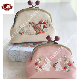 Wholesale Elegant Hand-Embroidered Animal Decoration Portable <b>Wallet</b> for Formal Occasions Vintage Style - Product Image 1
