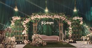 Mur de bougies exclusif en métal pour la scène de mariage Splendid Wedding Reception Candle Wall Sparkling Wedding Event Candle Walls - Product Image 3