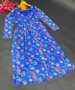 Vêtements islamiques pour femmes musulmanes Costume Sharara en velours cousu à la mode pakistanaise Robe trois pièces pour l'Aïd, mariage et fête - Product Image 3