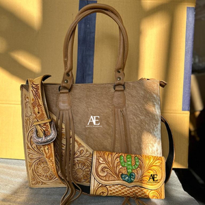 Nouveaux sacs fourre-tout en cuir de fourrure de vachette à imprimé floral usiné à la main véritable sac de soirée élégant occidental et embrayage outillé ensembles combinés uniques - Product Image 1