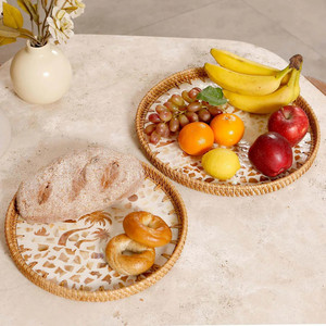 Nouvelle collection : Plateau de service en rotin et en bois, fabriqué au Vietnam, idéal pour servir - Product Image 2