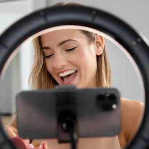Trépied personnalisé Angiari avec anneau lumineux, gadgets USB promotionnels - Product Image 2
